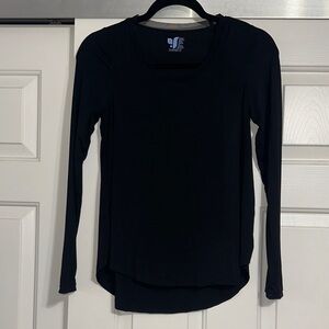 Shebird Black Long Sleeve Scoop-Neck Performance Top w/ Built In Bra